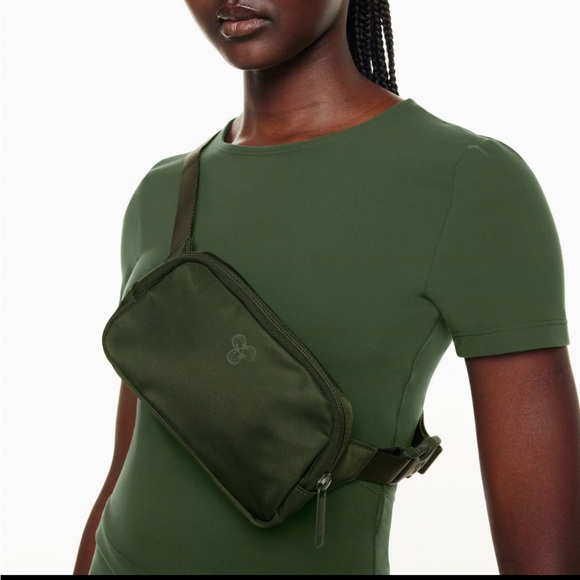 TnAction On-The-Way Exposed Mini Bag In Kombu - Picture 2 of 7